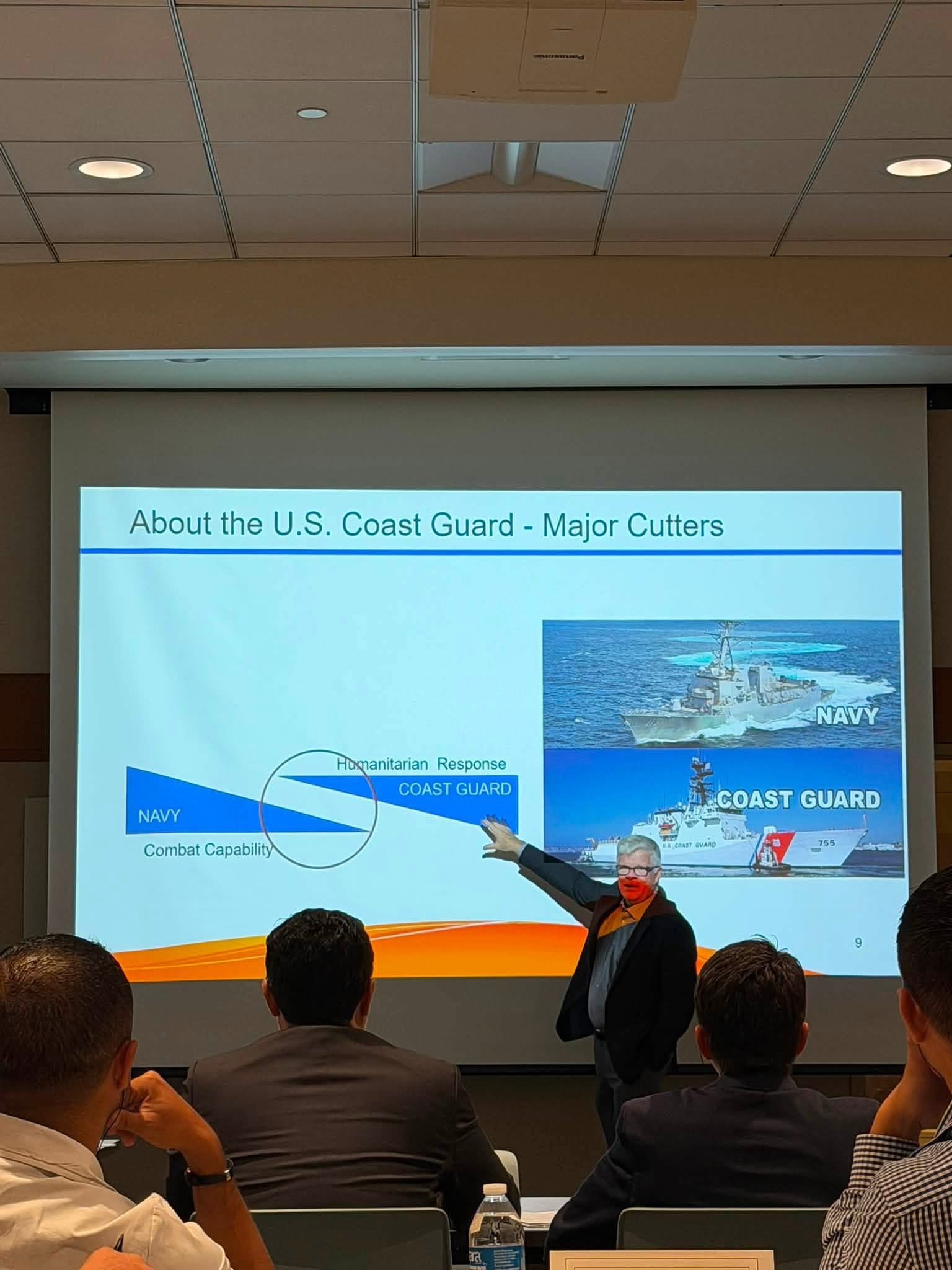 Caleb Navarro durante jornada con la U.S. Coast Guard en Cleveland, Ohio, como parte del International Visitor Leadership Program IVLP 2026.