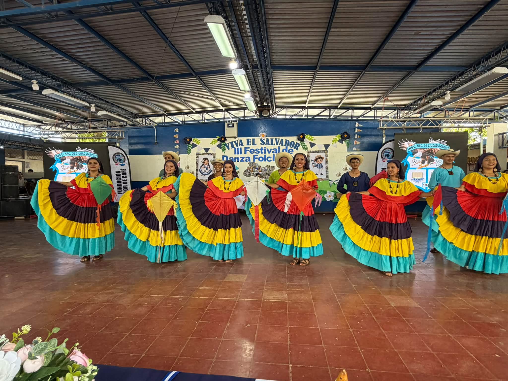 Presentación de danza folclórica durante el festival desarrollado en Ciudad Barrios, San Miguel.